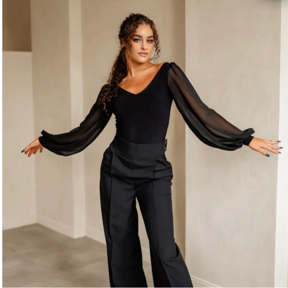 Bodysuit with chiffon sleeves